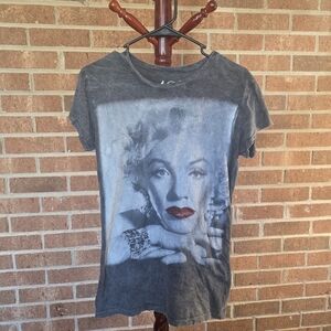 Graphic Print Women's Top